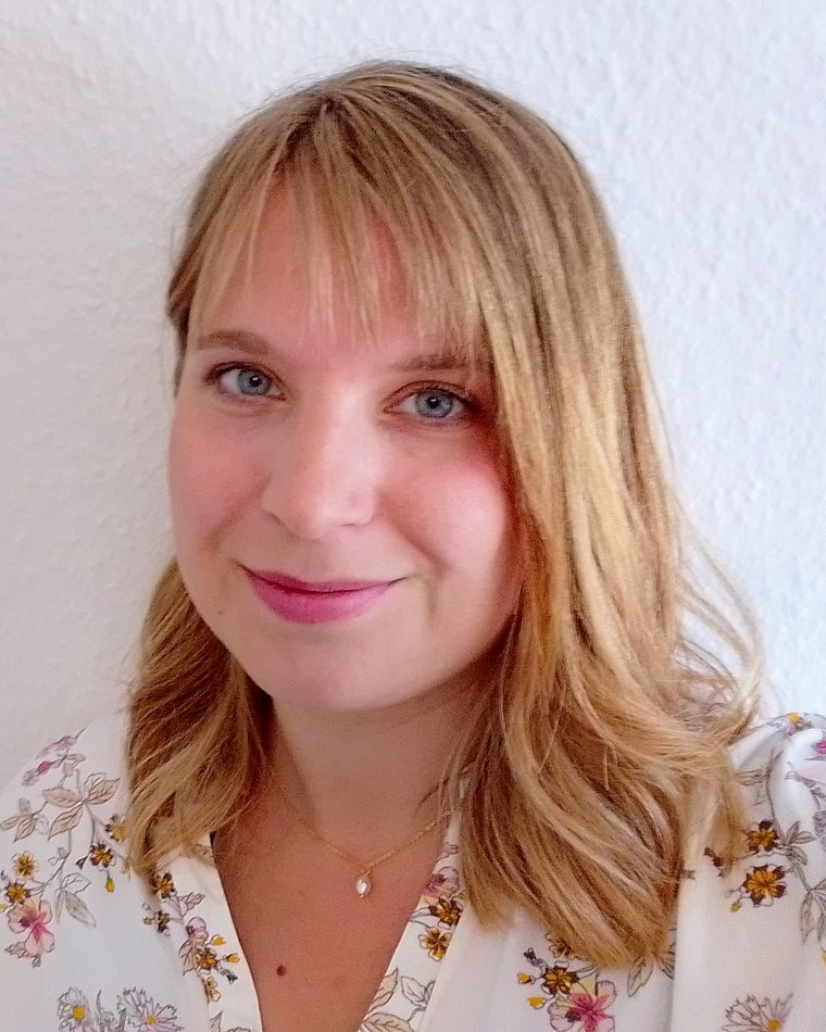 Melanie Borkenfels, examinierte Gesundheits- und Krankenpflegerin und Werbetexterin